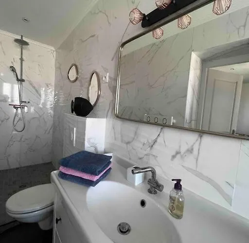 Corse Entre Et Montagne Daire Lavatoggio